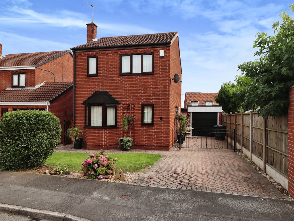 3 bed detached house for sale in Spital Grove, Doncaster DN11, £220,000
