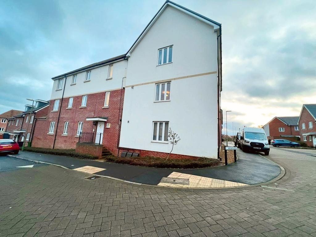 2 bed flat for sale in St. Catherine Road, Basingstoke, Hampshire RG24