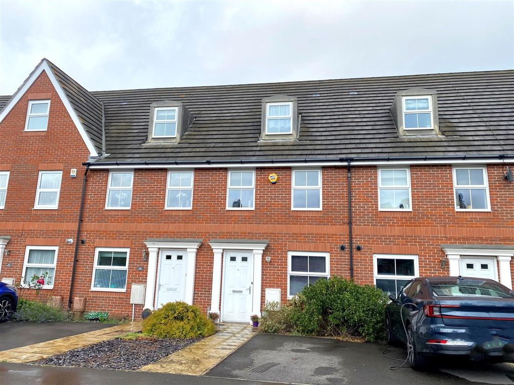 3 bed town house to rent in Tudor Crescent, Cosham, Portsmouth PO6, £