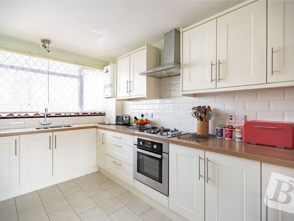 3 bed end terrace house for sale in Highland Avenue, Dagenham RM10, £