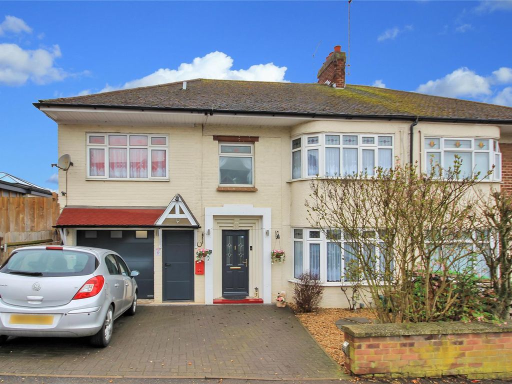4 bed semidetached house for sale in Higham Road, Rushden NN10 Zoopla