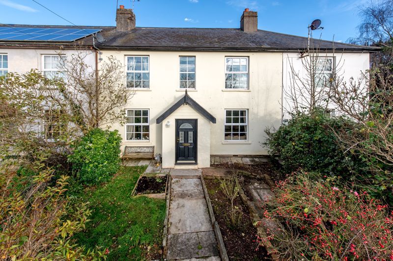 3 bed terraced house for sale in Nailsbourne, Taunton TA2, £325,000