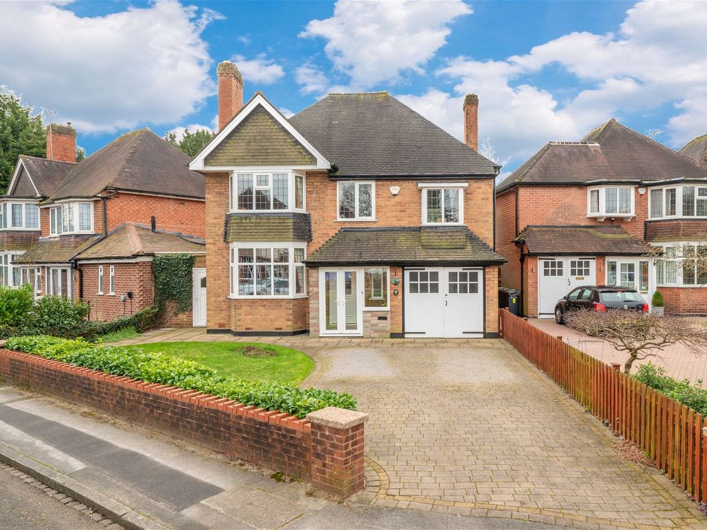 4 bed detached house for sale in Fircroft, Solihull B91, £600,000 Zoopla