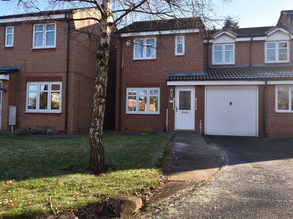 3 bed semidetached house for sale in The Covers, Swalwell, Newcastle