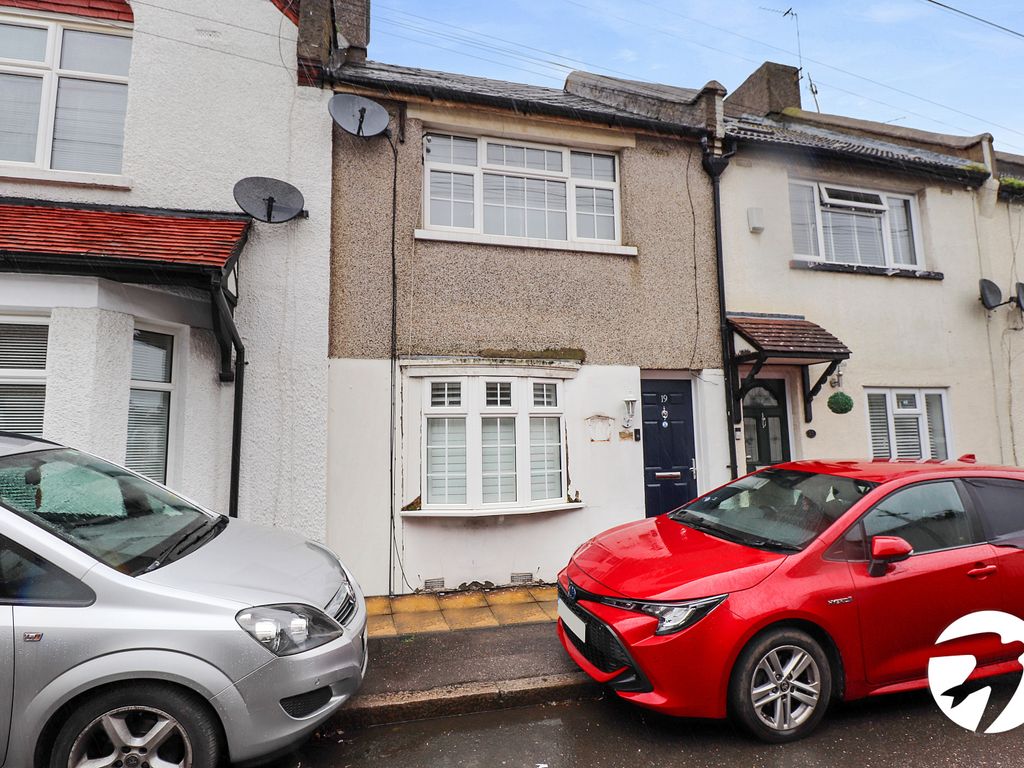 2 bed terraced house for sale in Stapley Road, Belvedere DA17, £350,000