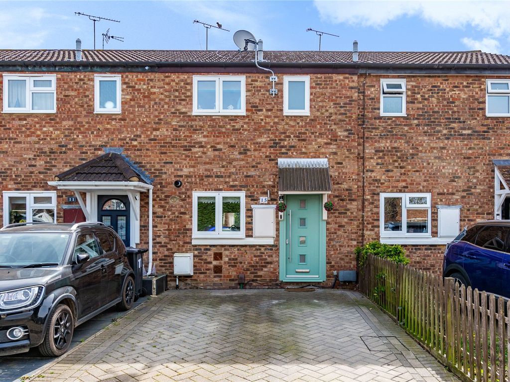 2 bed terraced house for sale in Chalvedon Avenue, Pitsea, Basildon