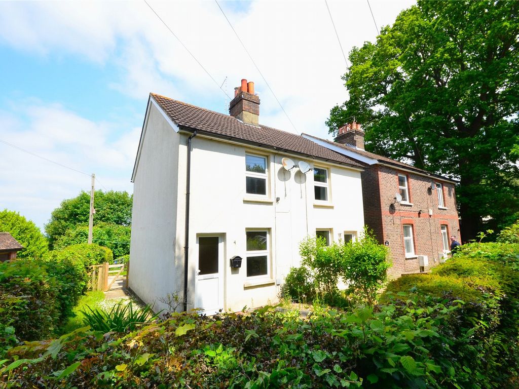 2 bed semidetached house for sale in The Platt, Dormansland, Lingfield