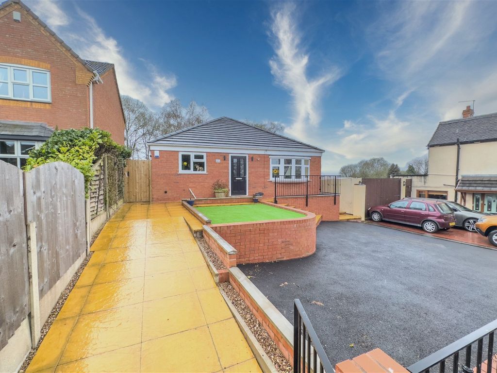 2 bed bungalow for sale in Littleworth Road, Hednesford, Cannock WS12