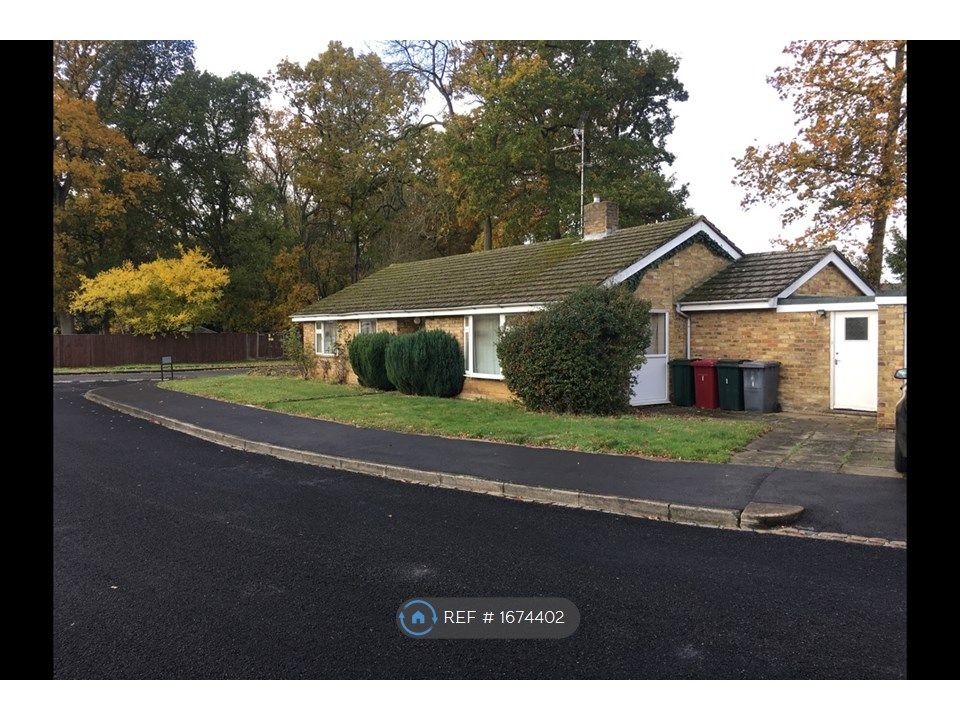 3 bed bungalow to rent in Autumn Close, Emmer Green, Reading RG4 Zoopla