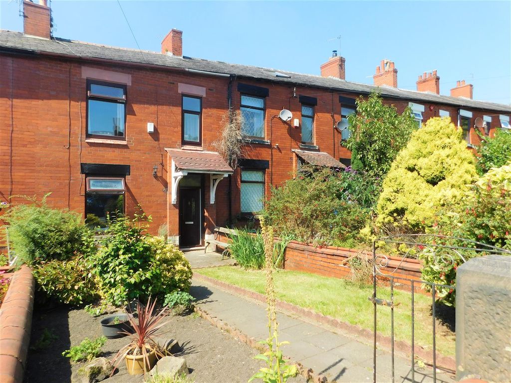 3 bed terraced house for sale in Walkers Lane, Springhead, Oldham OL4