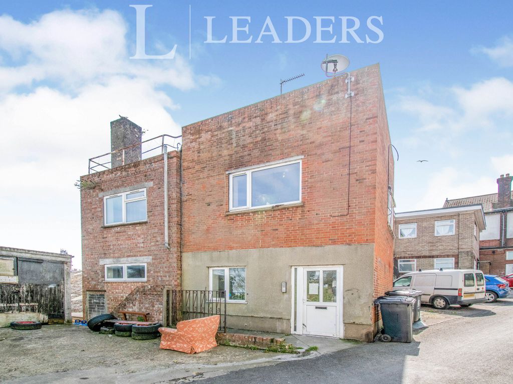 1 bed flat to rent in Shopping Centre Flats, High Street, Gorleston