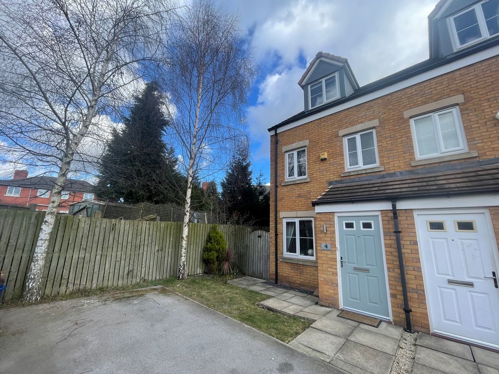 3 bed semidetached house for sale in Harvest Avenue, Thurcroft