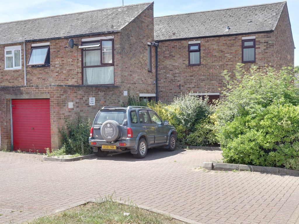 4 bed terraced house for sale in Brockles Mead, Harlow CM19 Zoopla