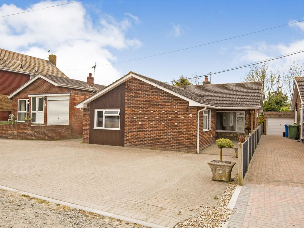 3 bed detached bungalow for sale in Princes Avenue, Minster On Sea