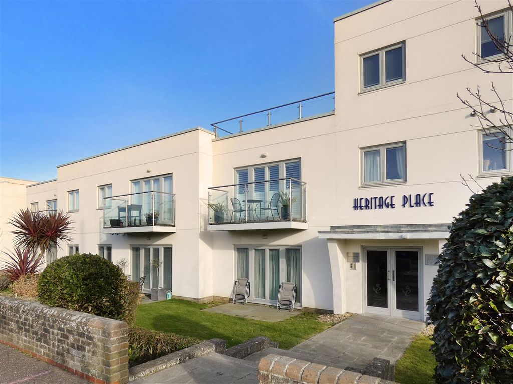 2 bed flat for sale in Heritage Place, Broadmark Lane, Rustington BN16