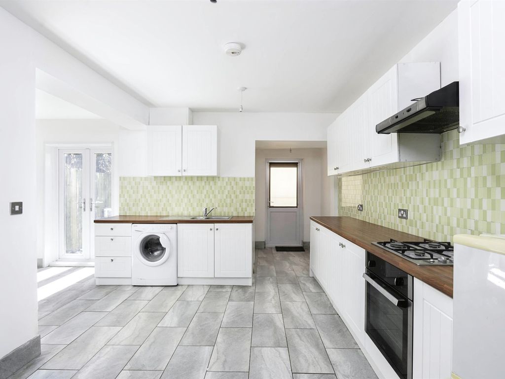 3 bed detached house for sale in Riverside, Aberdulais, Neath SA10, £