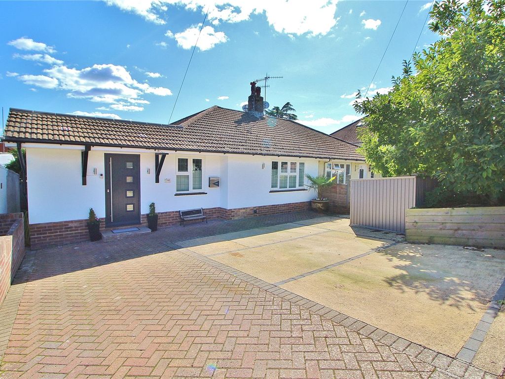 3 bed bungalow for sale in Downside Avenue, Worthing, West Sussex BN14