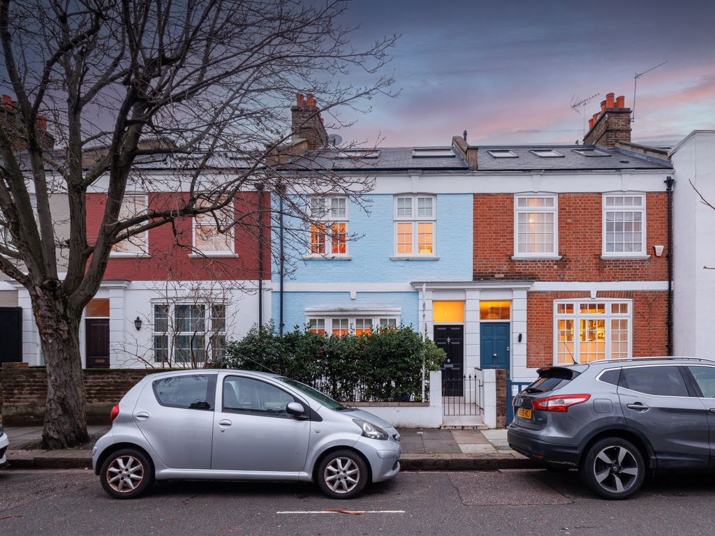 5 bed property for sale in Road, Fulham SW6, £2,200,000