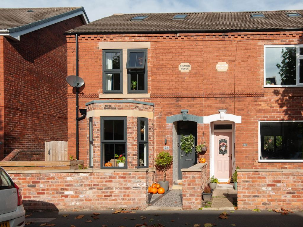 5 bed semidetached house for sale in Kent Street, Chesterfield S41, £