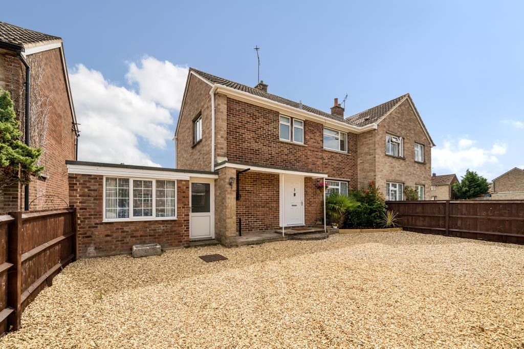 4 bed semidetached house for sale in Newbury, West Berkshire RG14 Zoopla