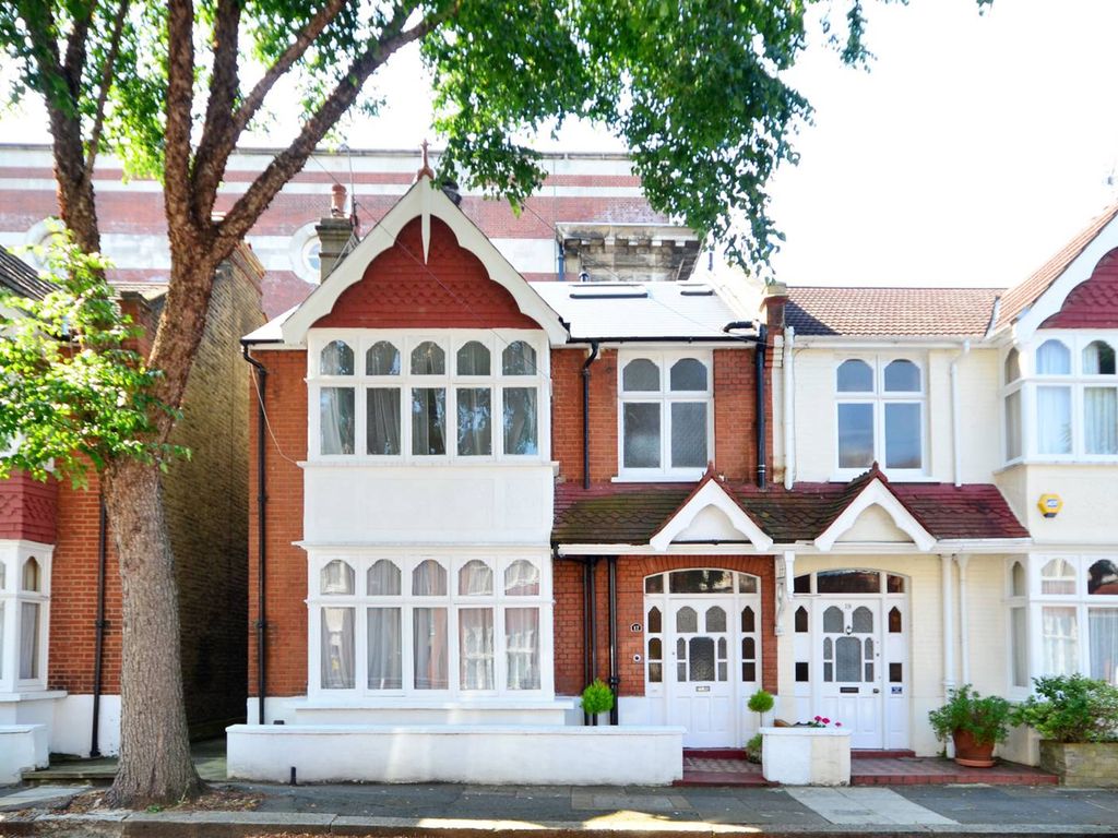 4 bed terraced house to rent in Merton Avenue, Chiswick, London W4, £