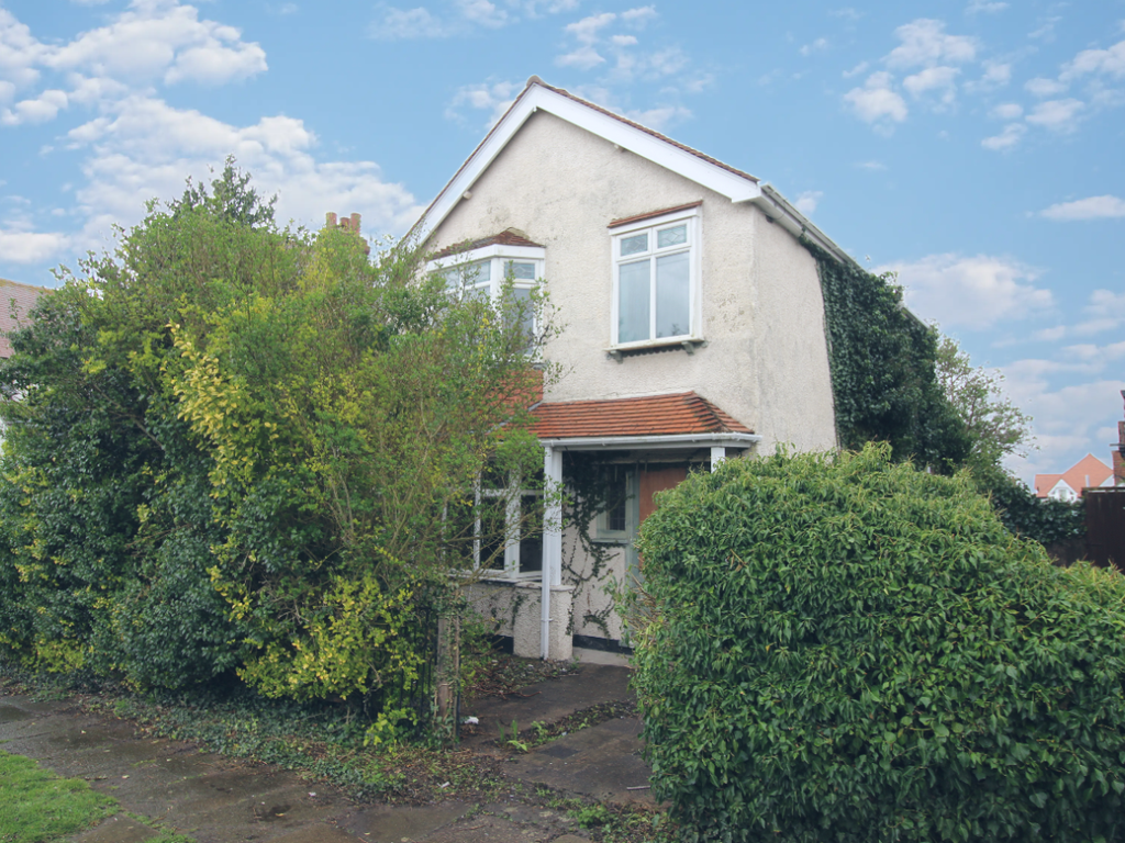 3 bed detached house for sale in Fernlea Avenue, Herne Bay CT6, £