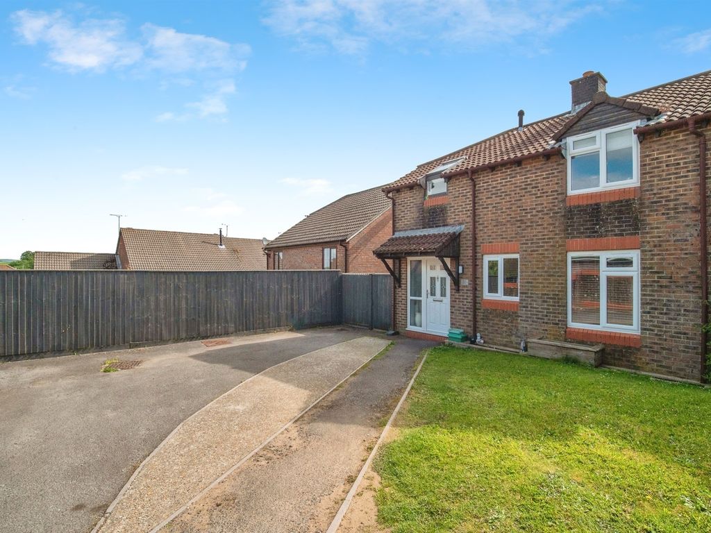 3 bed semidetached house for sale in Butt Close, Puddletown