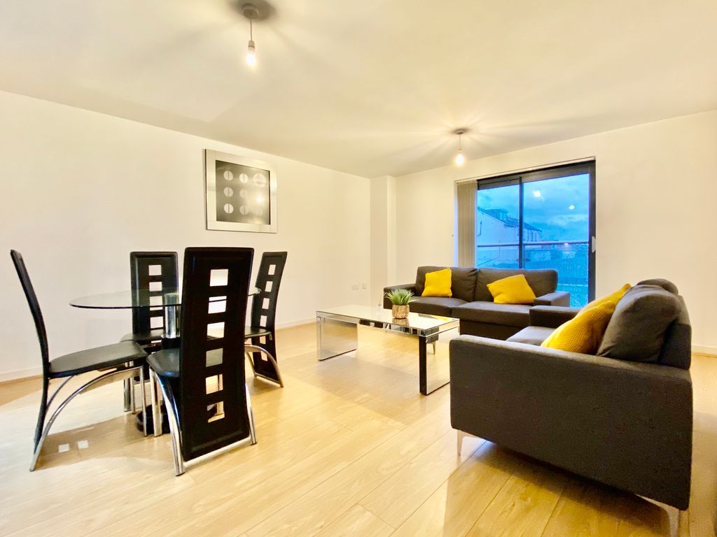 2 bed flat to rent in Bouverie Court, Leeds LS9 Zoopla