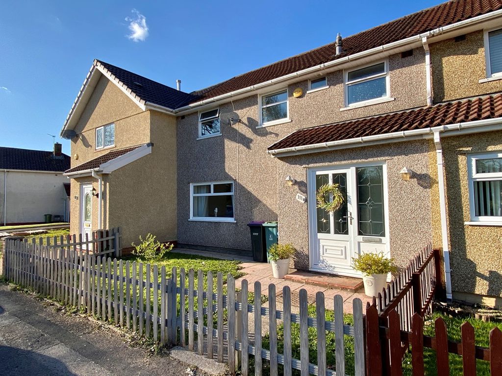 3 bed terraced house for sale in Court Farm Road, Llantarnam, Cwmbran
