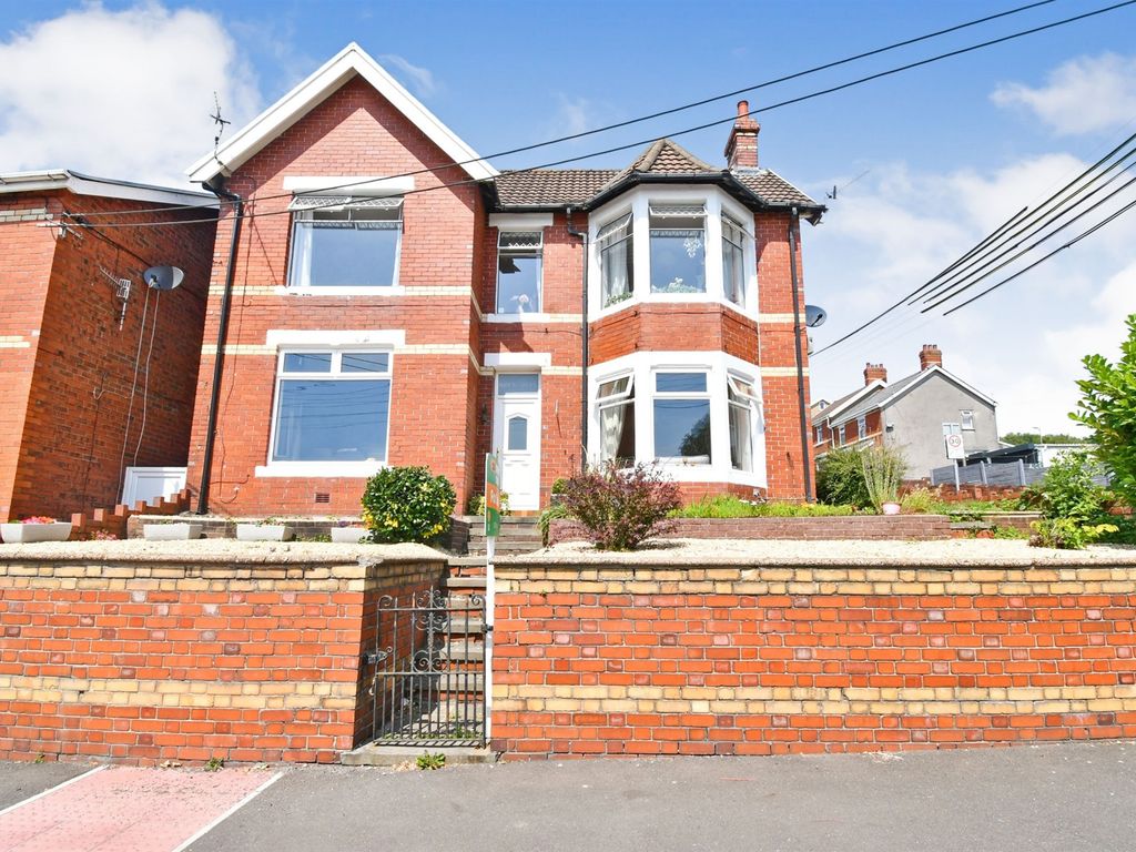 4 bed detached house for sale in Pengam Road, Ystrad Mynach, Hengoed