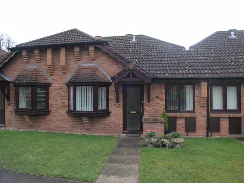 2 bed bungalow for sale in Stourbridge Road, Halesowen B63 Zoopla