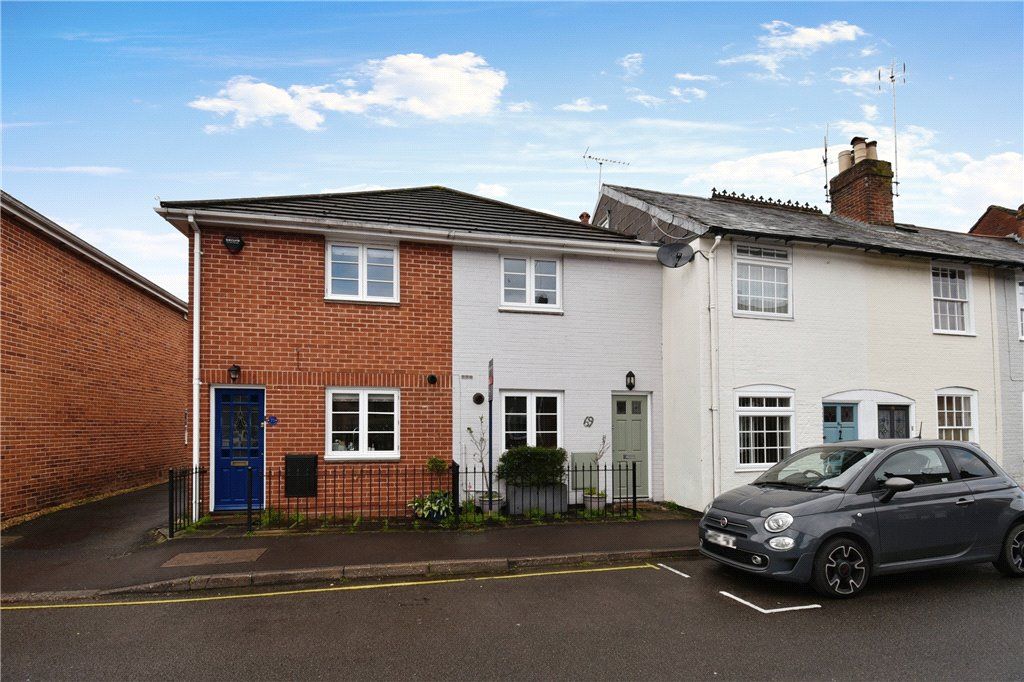 2 bed terraced house for sale in Middlebridge Street, Romsey, Hampshire