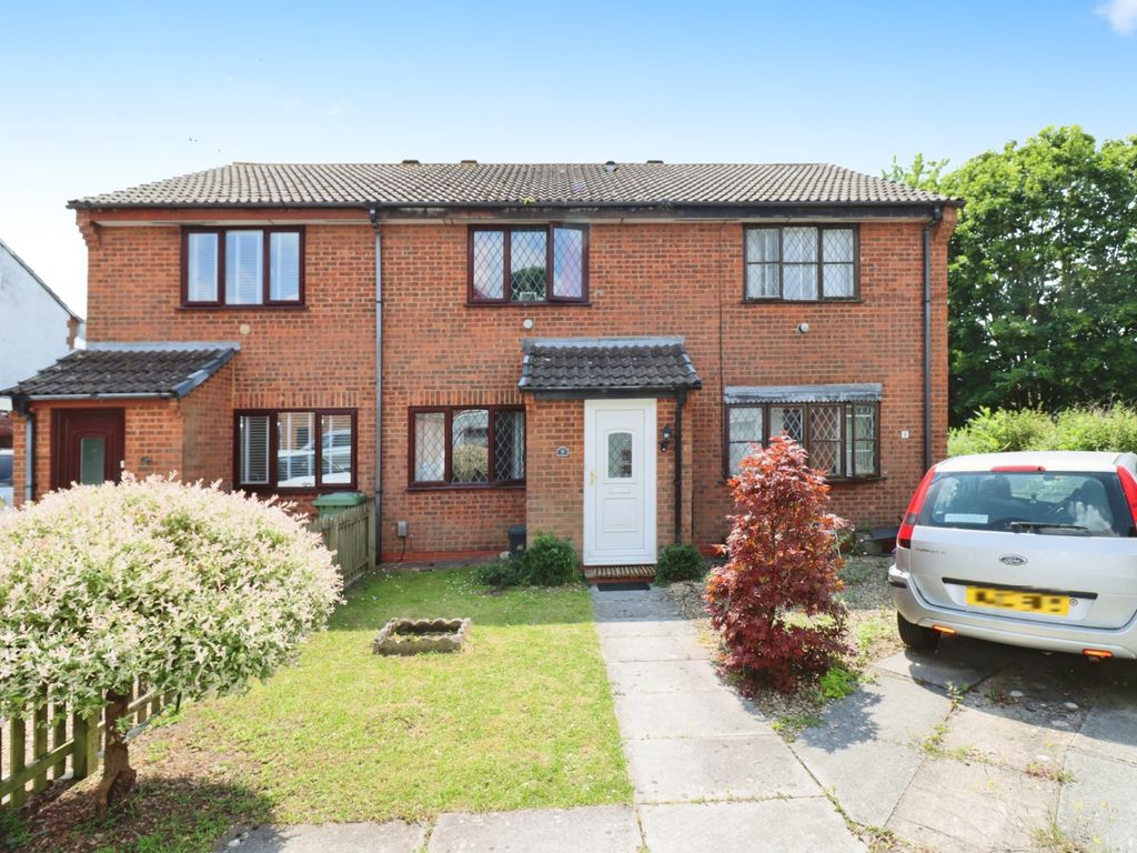2 bed terraced house for sale in Slimbridge Close, Yate, Bristol