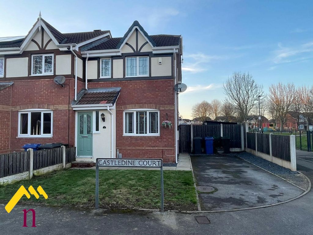 2 bed semidetached house for sale in Castledine Court, Woodfield