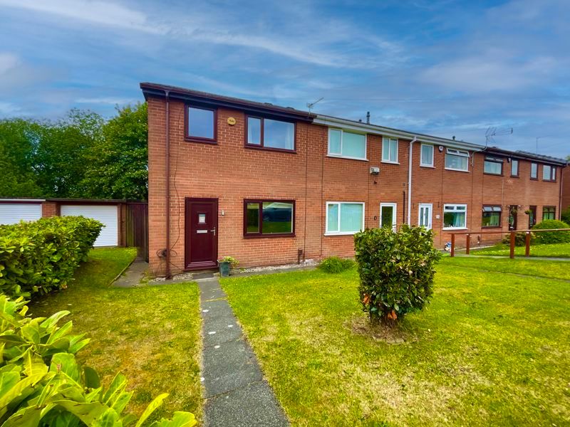 3 bed property to rent in Lower Southfield, Westhoughton, Bolton BL5 Zoopla
