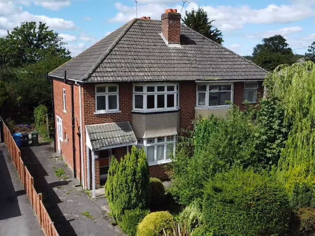 3 bed semidetached house for sale in Lower Blandford Road, Broadstone