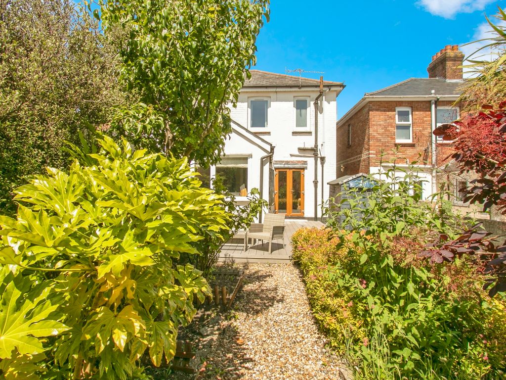 2 bed semidetached house for sale in Argyll Road, Poole BH12, £325,000