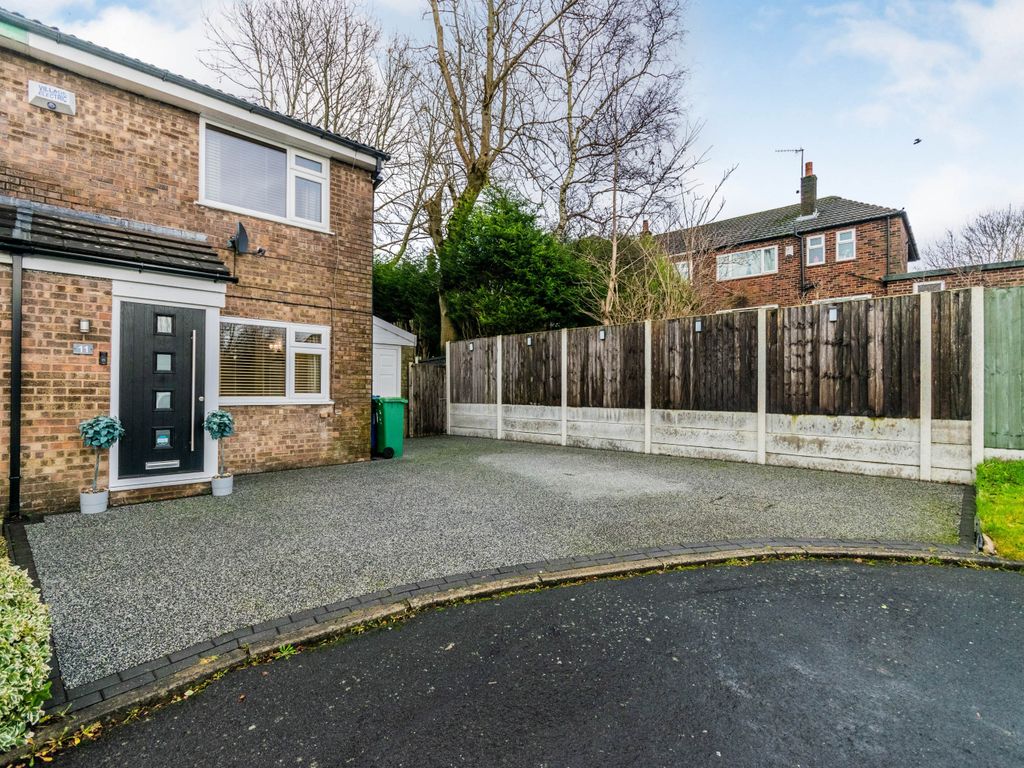 2 bed end terrace house for sale in Chapelfield Close, Stalybridge SK15