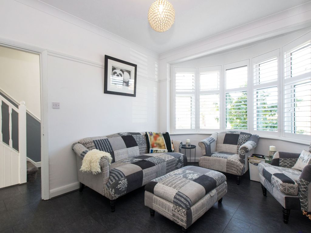 3 bed semidetached house for sale in Mayday Gardens, Blackheath