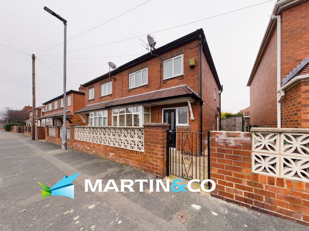 3 bed semidetached house to rent in Lime Tree Avenue, Pontefract WF8