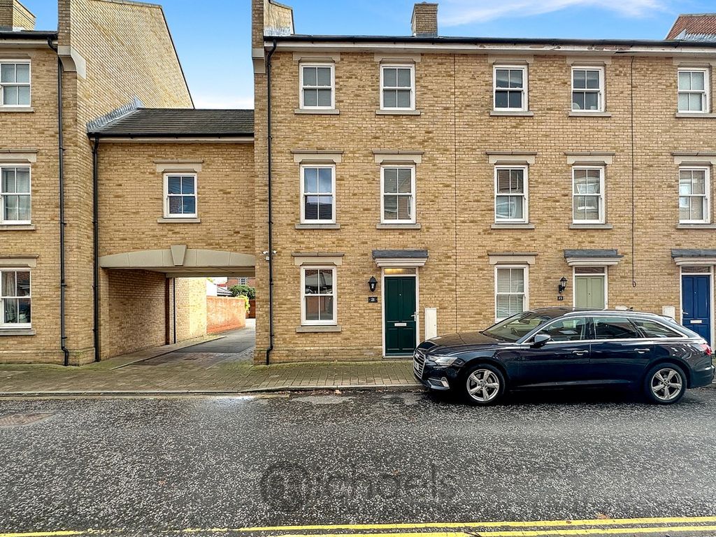 3 bed town house for sale in Garland Road, Colchester CO2, £375,000