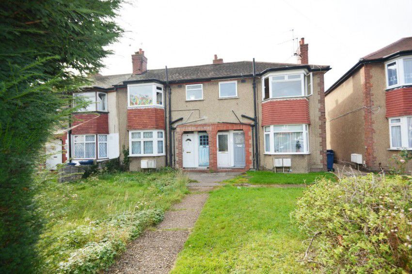 1 bed for sale in Reading Road, Northolt UB5, £200,000 Zoopla