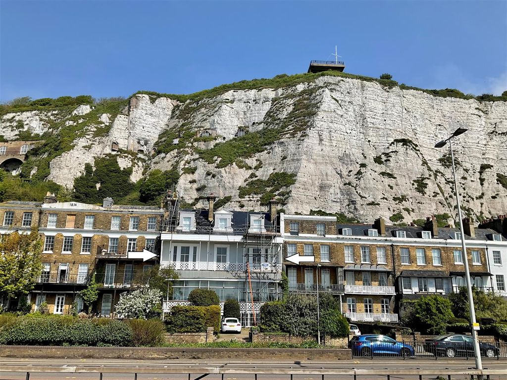2 bed flat for sale in East Cliff, Dover CT16 Zoopla