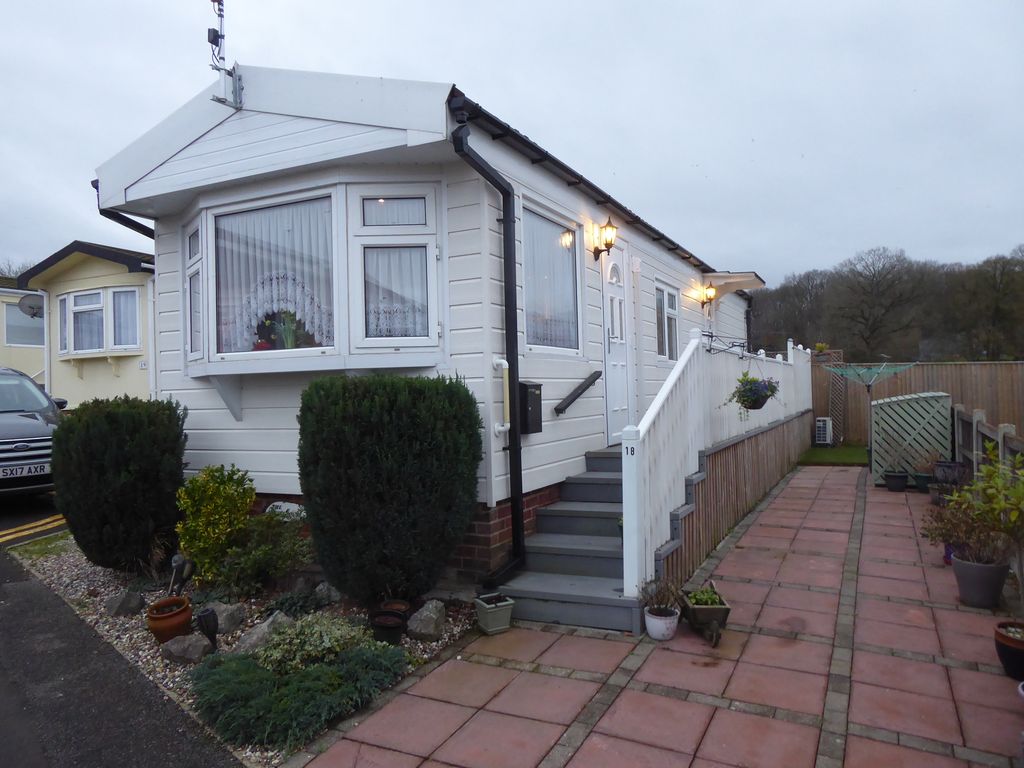 1 bed mobile/park home for sale in Templeton Park, Bakers Lane West