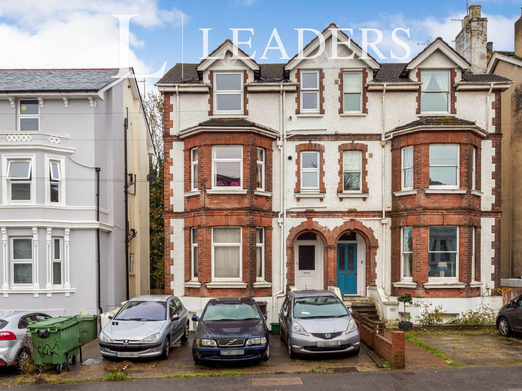 1 bed flat to rent in Upper Grosvenor Road, Tunbridge Wells TN1, £800