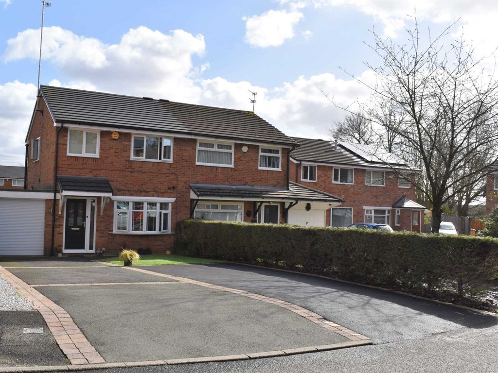 3 bed semidetached house for sale in Tetbury Drive, Breightmet BL2 Zoopla