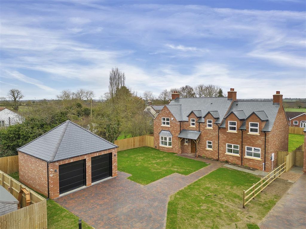 New home, 4 bed detached house for sale in Plot 9 Willow Close, Poplar