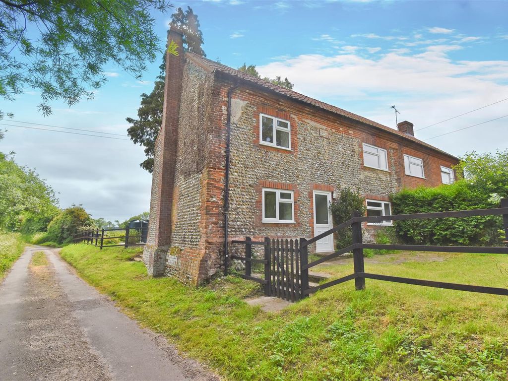 3 bed semidetached house to rent in Pedlars Lane, Fulmodestone