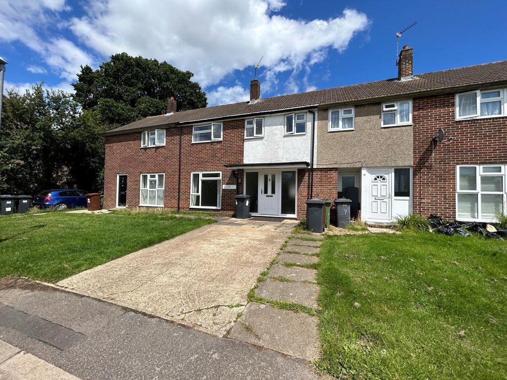 3 bed terraced house to rent in Willow Way, Potters Bar EN6 Zoopla