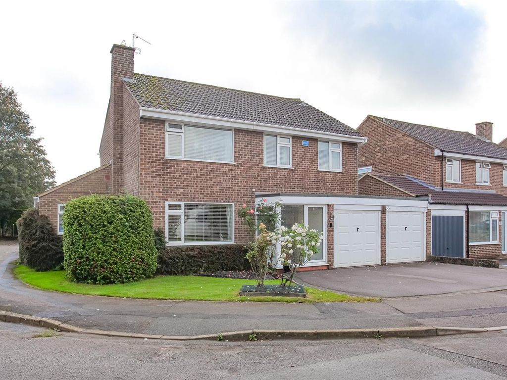 4 bed detached house for sale in Schofields Way, Bloxham, Banbury OX15
